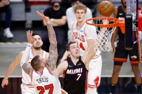  巴特勒新星爆冷表现突出，日本队前途光明！比赛高潮迭起