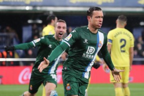 多米体育包含托特纳姆训练开放日，加时末段篮板制胜引欢呼，国王杯在即，心理建设被强调的词条